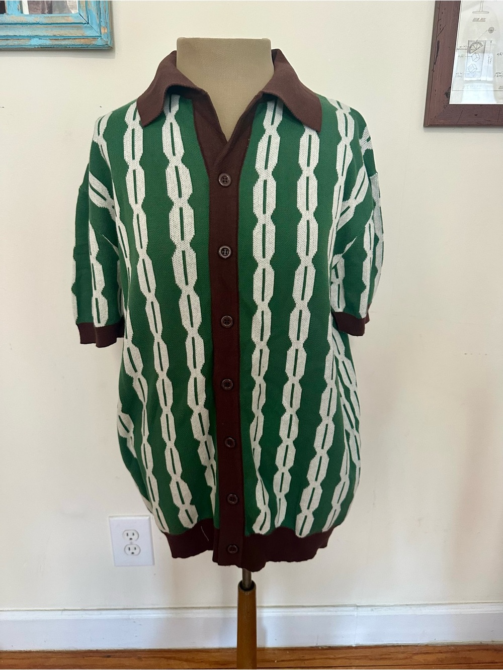 OxKnit Green & White Chain-Pattern Button-Front Cardigan with Brown Trim Cotton